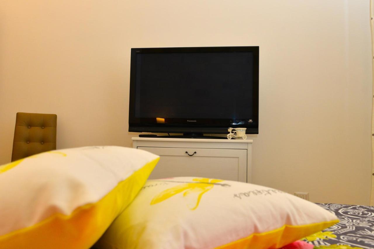 Stars Luxury Apartments Рим Екстер'єр фото